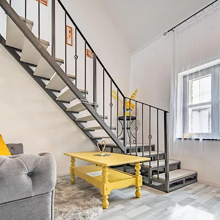 Red Stone Διαμέρισμα